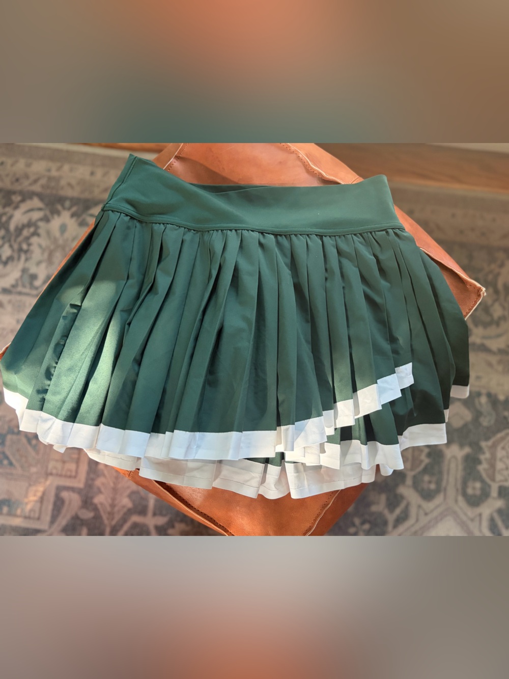 OFFLINE by Aerie Tiebreaker
Pleated Tennis Skort Green & White Size Large - Picture 1 of 3